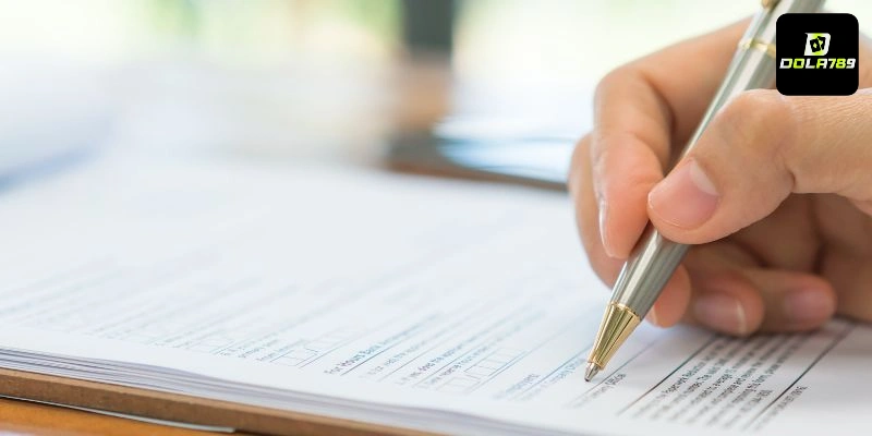 Người chơi cần tuân thủ điều khoản và điều kiện Dola789 về bảo mật dữ liệu Người chơi cần tuân thủ điều khoản và điều kiện Dola789 về bảo mật dữ liệu