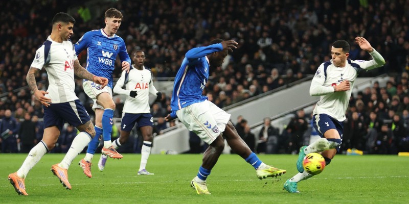 Nhận định phong độ Sunderland vs Tottenham